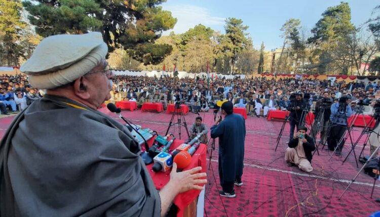 پشتون قوم زندگی کے ہرشعبے میں اذیت سے گذرہا ہے - محمود خان اچکزئی